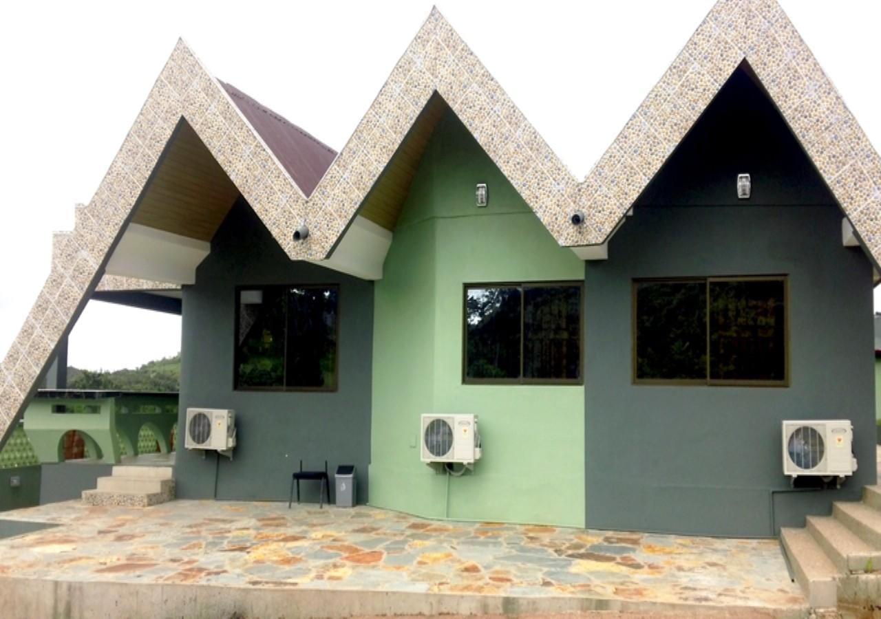 Mama Lee'S Lodge Yamoransa Exterior photo